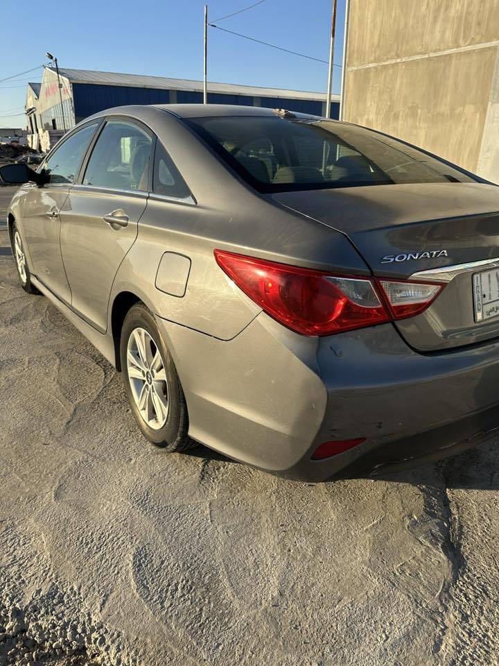 سلام عليكم
سوناتا 2014 لون فيلي مكينه جيتي اي 2400 حادث بنيد تبديل قطعه فقط السياره مكانه حله طريق حله كربلاء عمود 115 

تواصل واستفسار ***********
الاتصال برقم حصراً غير متواجد فيس
