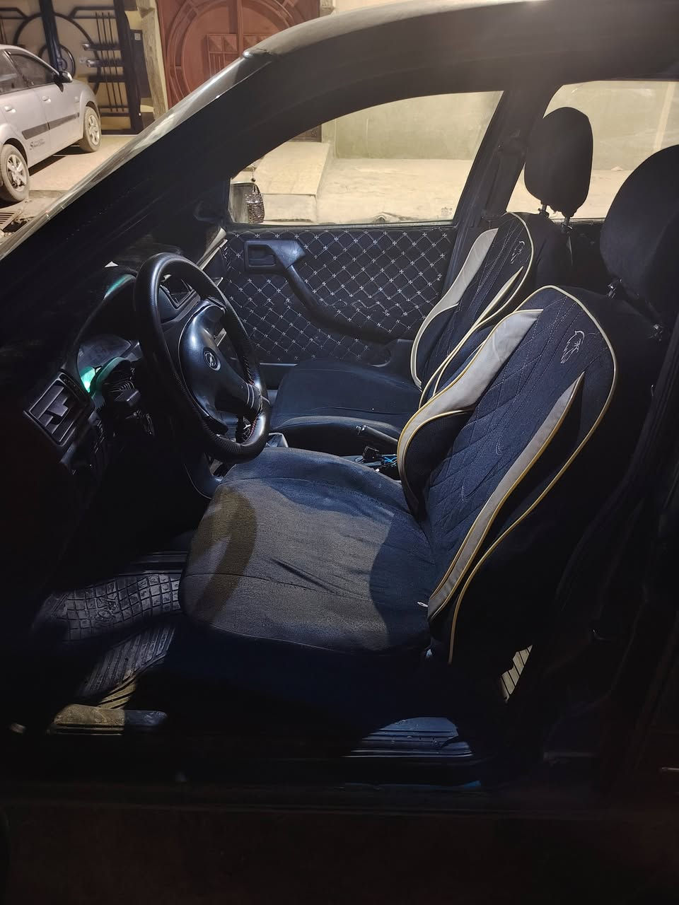 فكترا 18  موديل 93 
شرط كير ومحرك صبغ عام بخ جمالي اني الشرعي سعر 42 بي مجال  ***********
