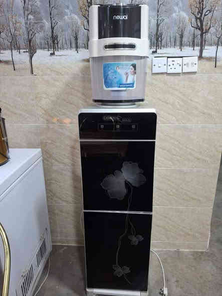 عندی غراض لبیع وعندی كلشی اثاث بیت شرای يتصل *********** او عل واتساب او تعال خاص  لتفاصيل والعنوان مكانی داخل كركوك .
