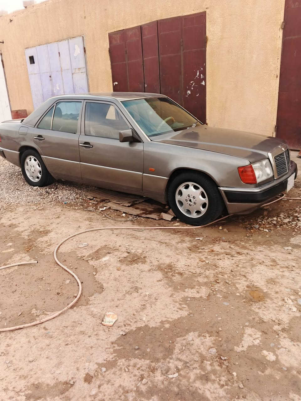 دب 300 مكينه2500.موديل 1991.تبريدجاهز حداديه فول.المكان واسط شيخ سعد.***********..سعر52
