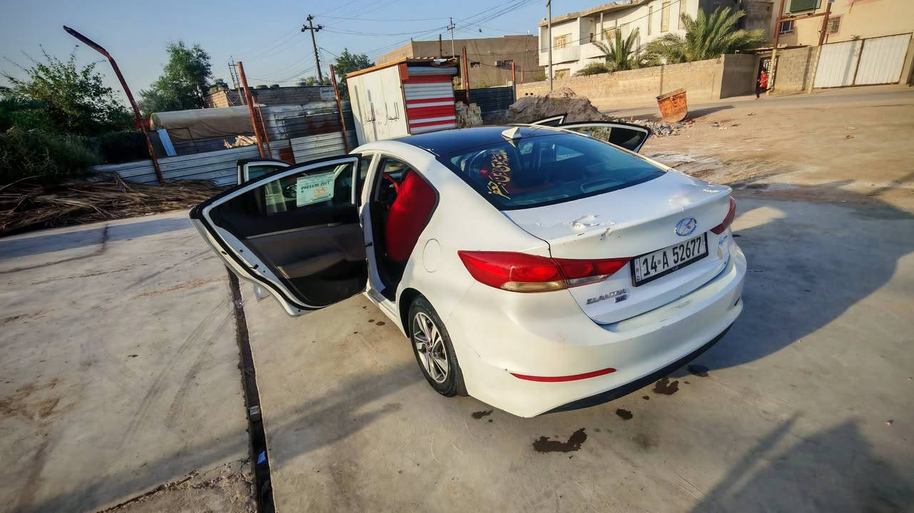 النترا 17 وارد امريكي محرك 2000 دوش جديد محرك وگير مكفول بيهه مكانات تقشير صبغ خفيف للبيع او مراوس بأحدث  بيهه ضربه خفيفه يم تانكي بنزين رجع عليهه ستوته ومسويهه مكاني البصرة الهارثة كرمه علي ***********
