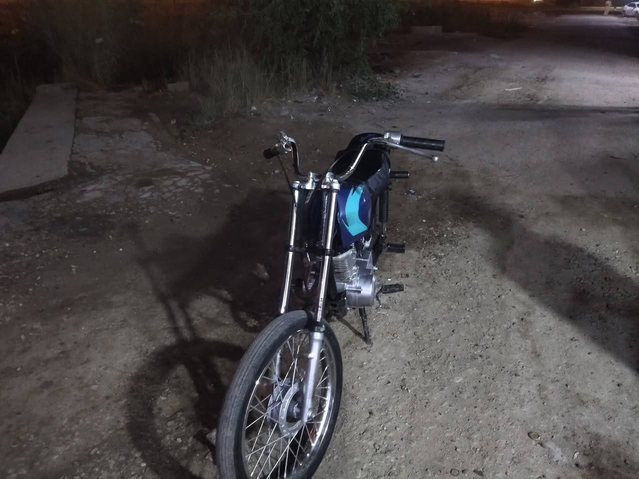 السلام عليكم  درجة  يراني لبيع  البوريه المتينه مكينته خير من الله  السعر 400  المك. 
القرنه الثغر رقمي ***********
