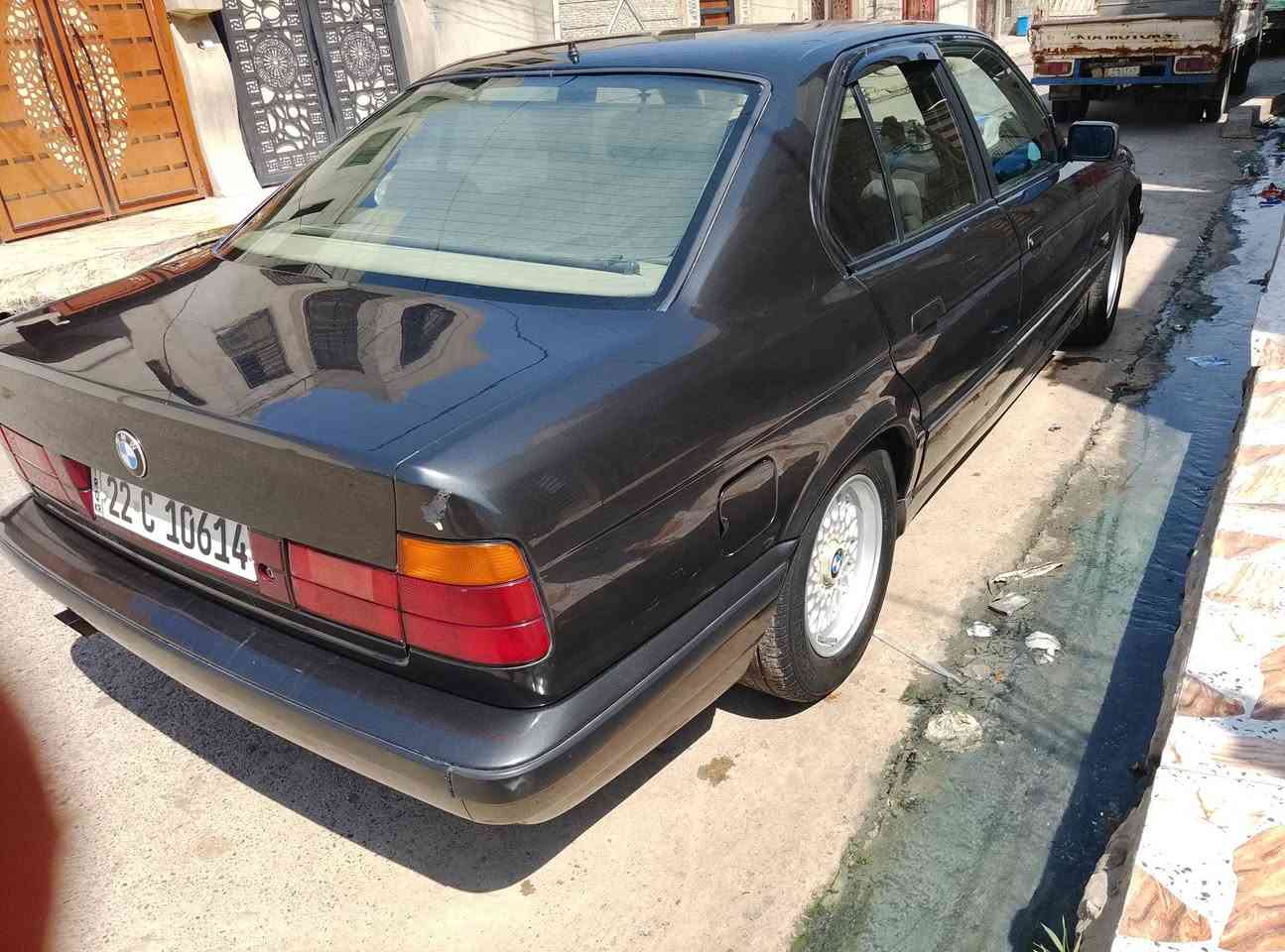 بيم دبليو البيع
فول مواصفات 
موديل 94
سعره 65 وبيه مجال الطيبين 
بيه طخه بل جاملق اليمين
رقم هاتف ***********
