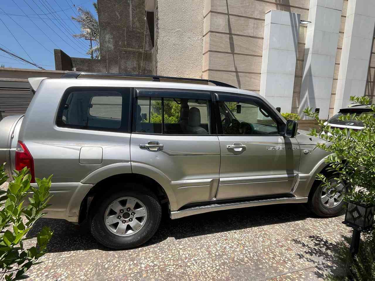 باجيرو ٢٠٠٦ مكفوله من الصبغ بسعر ٨٨ ورقة ***********
077‪4684‪5461
***********
المكان بغداد اليرموك
السلام عليكم عندي مسيوبيشي باجيرو موديل ٢٠٠٦ اللون ذهبي شمباني خليجية السيارة بدون صبغ وبدون حادث محرك ٦ سلندر حجمه ٣٠٠٠
٧ راكب
٣ قطع تبريد ثلج 
السيارة جاهزة بدون نقص 
رقم بغداد دولي الجديد هزة وسنوية جديدة  بأسمي ثاني يوم التحويل 
السعر ٨٨ ورقة 880‪0$
الهاتف : 077‪4684‪5461
***********
الرجاء الاتصال على الهاتف لان اني مكلف بالنشر 
077‪4684‪5461
*********** بغداد, العراق
