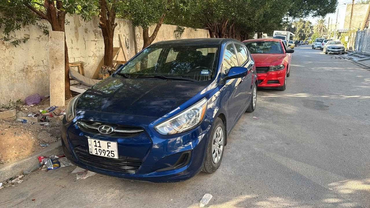 السلام عليكم 
اكسنت موديل 15 وارد امريكي السيارة كلين بيه بالعراق باب السايق فقط 
حجم المحرك 1600 GDi
رقم بغداد بسمي تحويل ثاني يوم السيارة مكفولة معايزه اي شي 
سعر105 وبيه مجال 
مكانه بغداد الدوره 
رقم التلفون ***********
*********** بي واتساب
