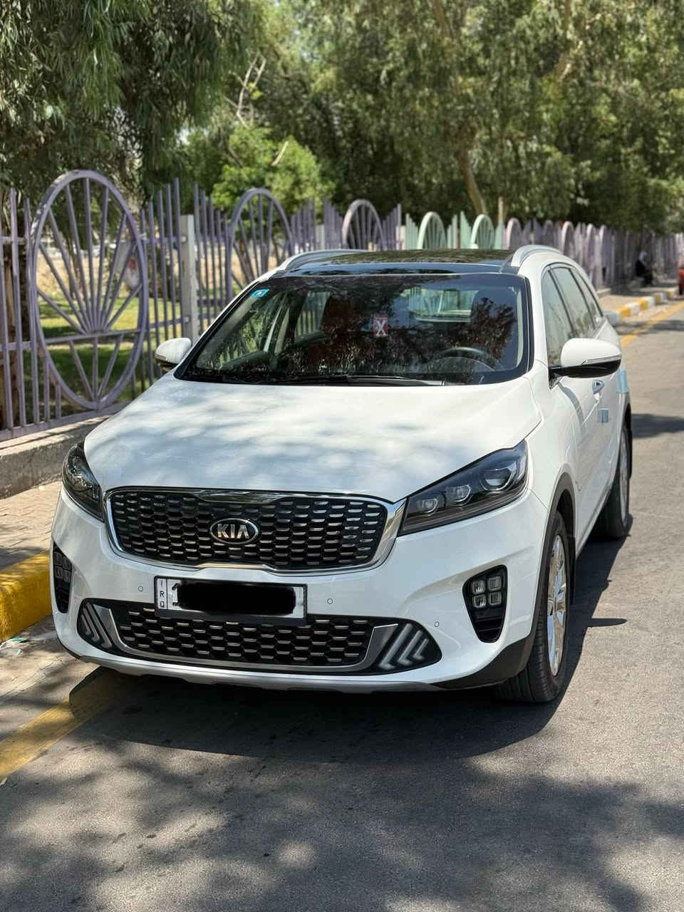 سورنتو 20 خليجي مواصفات معروفه بصمة تشغيل وابواب كشنات وجنطة كهرباء رقم بغداد باسمي مكاني بغداد مكفولة كفالة عامة عدا تكحيل قليل بالدعامية الامامية وشخوط موضحة بالصورة ماشية 48 سعرها 255 التواصل على الرقم ***********
