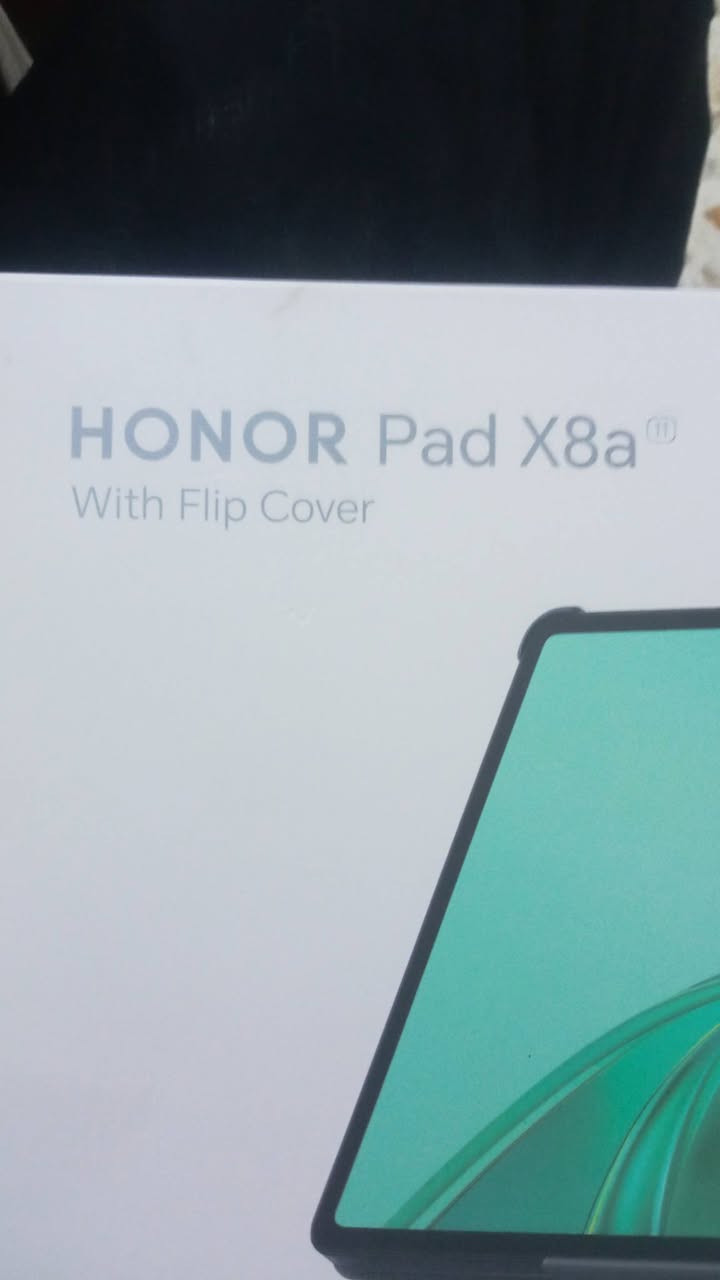 سلام عليكم ايباد هونر 11".  
HONOR pad X8a11

ذاكرته 128وصارلي 5تيام من مشتري العنوان حلة شارع 80 مال كربلاء وهذه رقمي ". ***********
