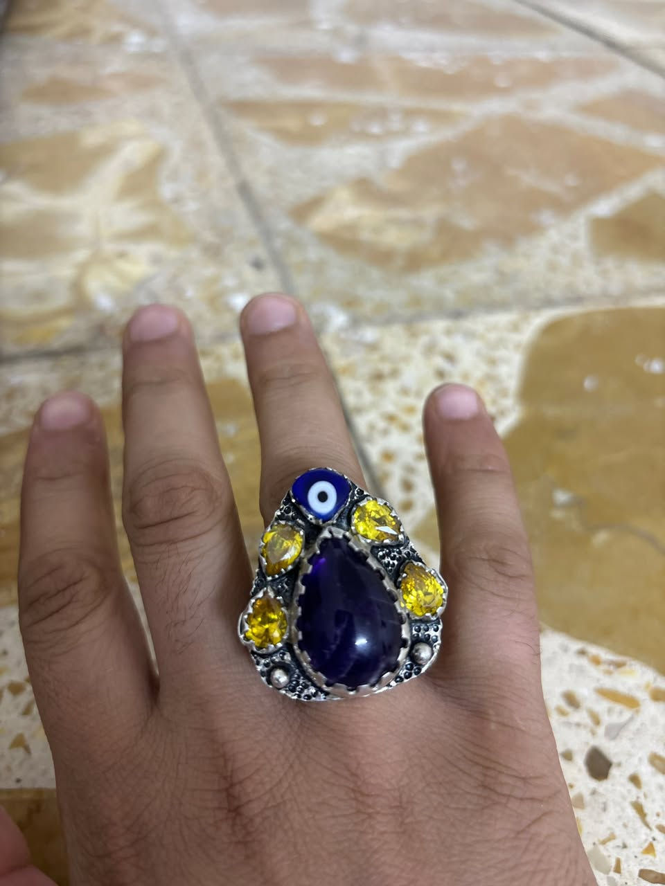 خواتمي الشخصيّة للبيعة
أوّل خاتم فضة ٩٢٥ عقيق يماني أنسي 
صياغة ثقيلة جدّاً مخطوط آية الكرسي

الثاني خاتم جمشت
 فضة عيار 1000 صياغة المُبدع وليد خالد مطعم بأربعة أحجار سترين صياغة ثقيلة جدّاً 

الخاتم الثالث صياغة الدلوة فضة ٩٢٥ لحجر الجزع صياغة ثقيلة 

 الخاتم الرابع فضة ٩٢٥ عقيق يمني أصفر ( شرف الشمس ) 

مخطوط ( علي ولي الله )

الخواتم كل واحد و سعره 
و راح أبيعهن بأسعار معقولة يعني مو نفس أسعار السوگ 

اليريد يعرف الأسعار يراسلني أو يعلّق و آني أراسله و بالخدمة


**إذا كنت صاحب هذا الإعلان وتريد حذفه لأي سبب، رجاءا أرسل رسالة إلى الدعم الفني**