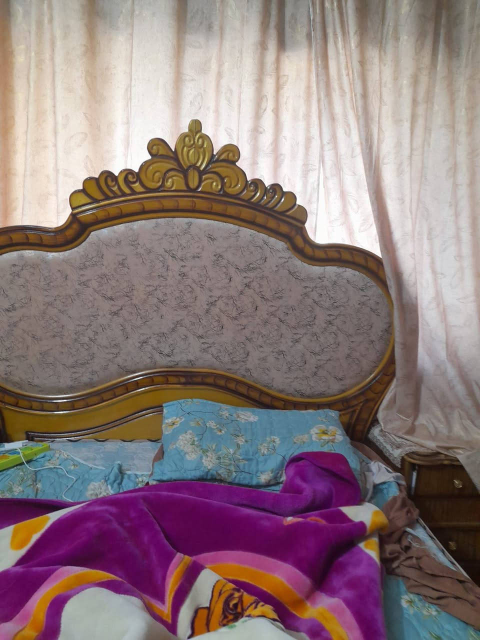 السلام عليكم غرفة ٧ قطع ب٨٠٠
***********
