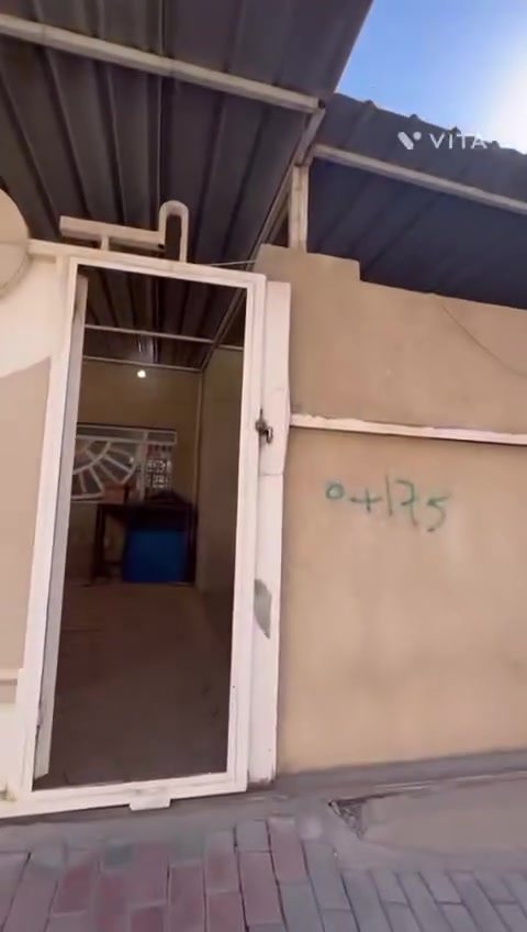 🏡 يعلن عبدالحر النصراوي للاستثمارات العقارية 🏡
✨ للإيجار – دار سكنية في محافظة كربلاء / حي المدراء
📍 الموقع: مقابل شانديز

📐 المساحة: 150 متر مربع
🏠 الدار: طابق واحد

مواصفات الدار:
✅ غرفتا نوم
✅ استقبال
✅ صالة
✅ مطبخ
✅ صحيات
✅ منور خلفي
✅ كراج سيارة
✅ طارمة

📞 للاستفسار والحجز:
***********
***********

عبدالحر النصراوي للاستثمارات العقارية
ثقتكم أساس نجاحنا، وخدمتكم شرف لنا.
