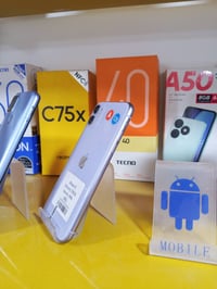 ايفون ١١ • ذاكرة ١٢٨ • بطارية ٨٩%