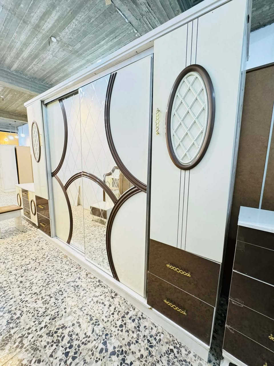 غرفه نوم تركيه نضيفه وضخمه 7 قطع سعره مناسب 450 الف


**إذا كنت صاحب هذا الإعلان وتريد حذفه لأي سبب، رجاءا أرسل رسالة إلى الدعم الفني**