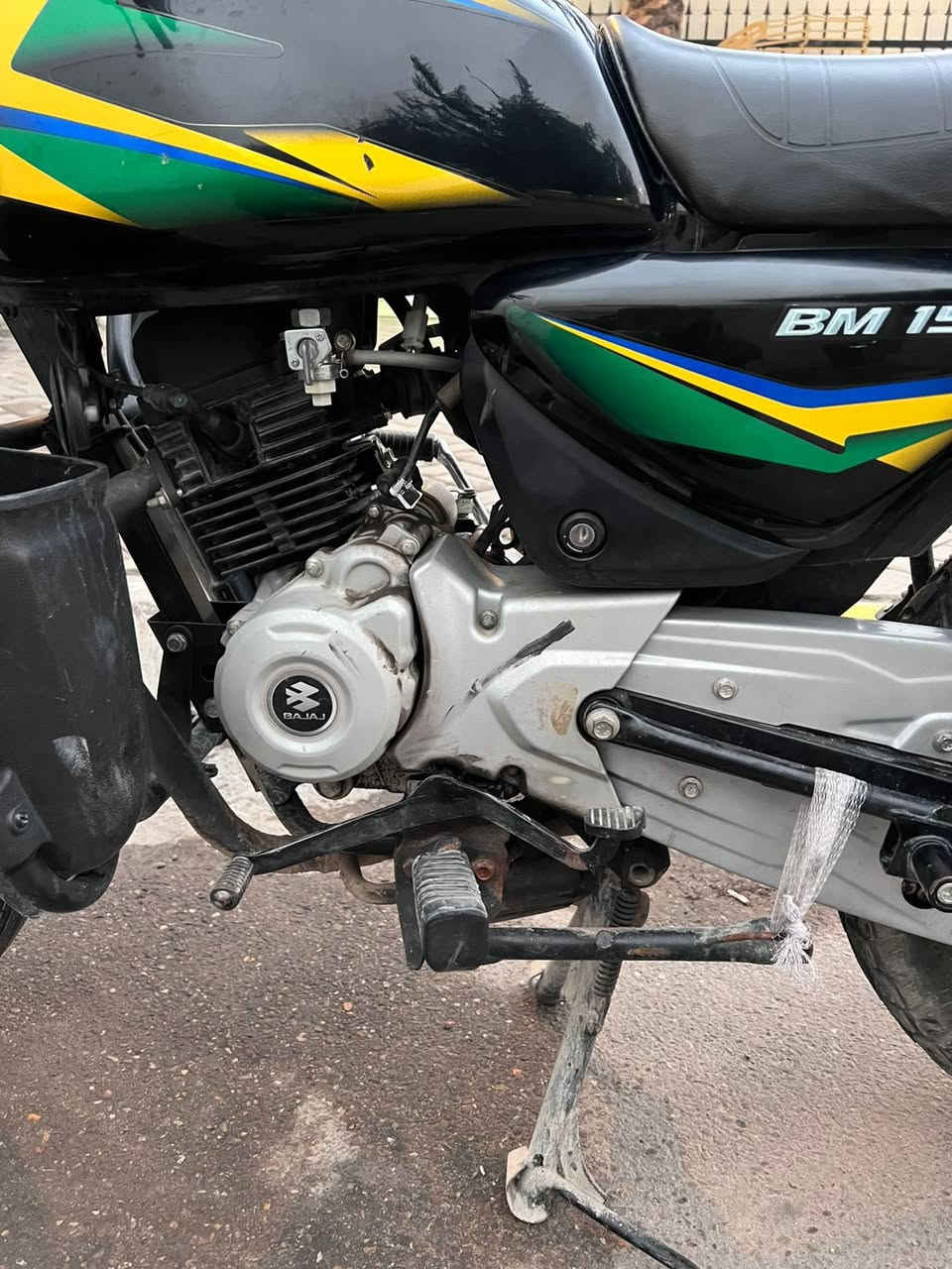 دراجه بوكسر موديل 2023 مرقم رقم بغداد رقم أنكليزي 
تحويلي ثاني يوم 
دراجه نضيفه مالك دخل بلصور 
المكان بغداد الحريه 
متواجد واتساب او اتصال ***********
السعر خاص
