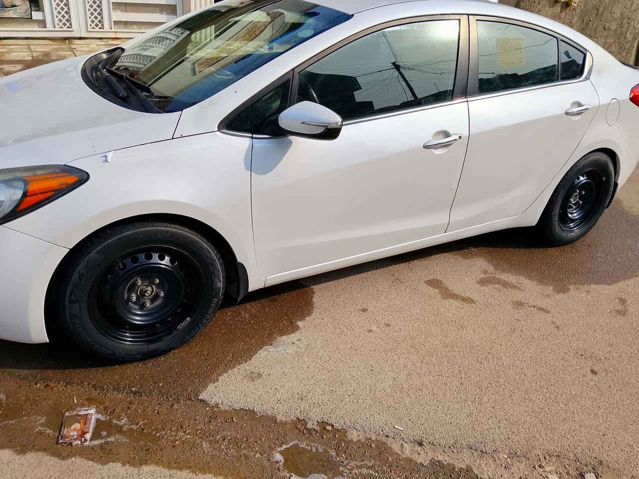 فورتي 14 امريكي بيه باب خلفي فقط صبغ قليل فول مواصفات EX عده بصمه  كشنات تتفئه مري  شفط لد امامي خلفي فتحه سقف صدر كلفني 700الف جديد تايرات جدد تبريد ثلج تحويل مباشر  باسمي  مكاني بغدادتقاطع درويش كير مكينه مكفولات مكينه الفين سنويه 28 هزه جديده هاتف ***********.      سعر 110 بيه مجال لطيبين
