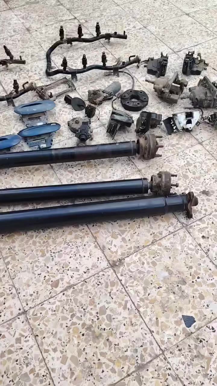 سلام عليكم شباب غراض بيئم خفاش  مع غراض بيئم 735 البيع *********** اتصل وتدالل  يوجد خدمة توصيل
