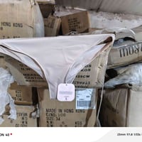 ملابس داخليه حمالات وشورتات القطعه بربع شرط كلهن بيعه وحده وكله يطالي ...