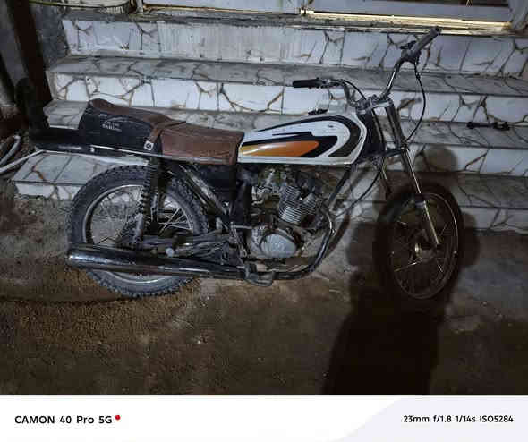 سلام عليكم دراجه اربعه كير ويالته جدد والتايرات جدد وتانكي جديد وبيه راصطه  بس الشاصي طاك تعبان مكينته لا بيهبخارولا تنقص مكينه تمشي دبلاته جدد السعر ب175 وبيه مجال  هاذه رقمي  *********** ما متواجد فيس بس عله الشريحه
