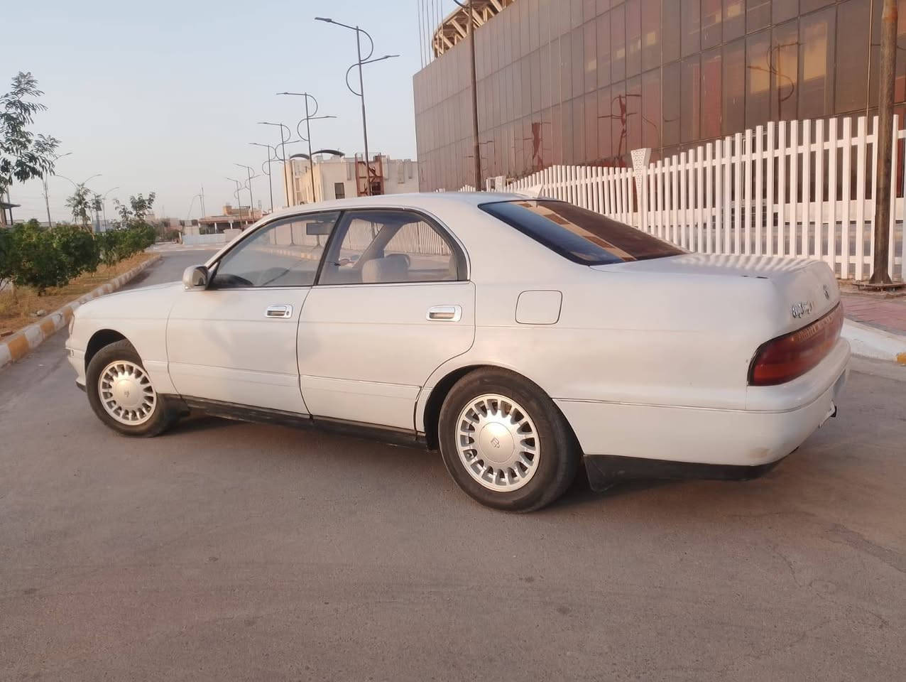بطه 93 للبيع رقم بغداد
انكليزي بأسمي هزه جديده ل27
 كير ومكينه 
حدايه تخم تاير تبريد عوزه غاز شرط 
كهربائيات كله شغاله مكفوله من النقل
والكص والعيب الشرعي مكاني الناصريه الفضليه
السعر 43 وبيها مجال 
التواصل ع رقم فقط 
مكلف بالنشر ***********
