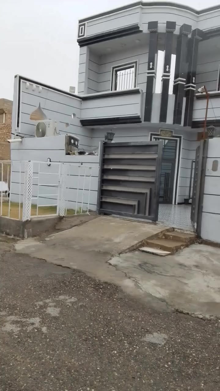 السلام عليكم بيت للبيع مستعجل تجاوز بحي الغزال يم البنزين خانه مال مجيد حمدان ب 67 غرفتين صاله وديوانيه مطبخ منور وراء البيت رباط ودنك بناء درجه اولى ***********
