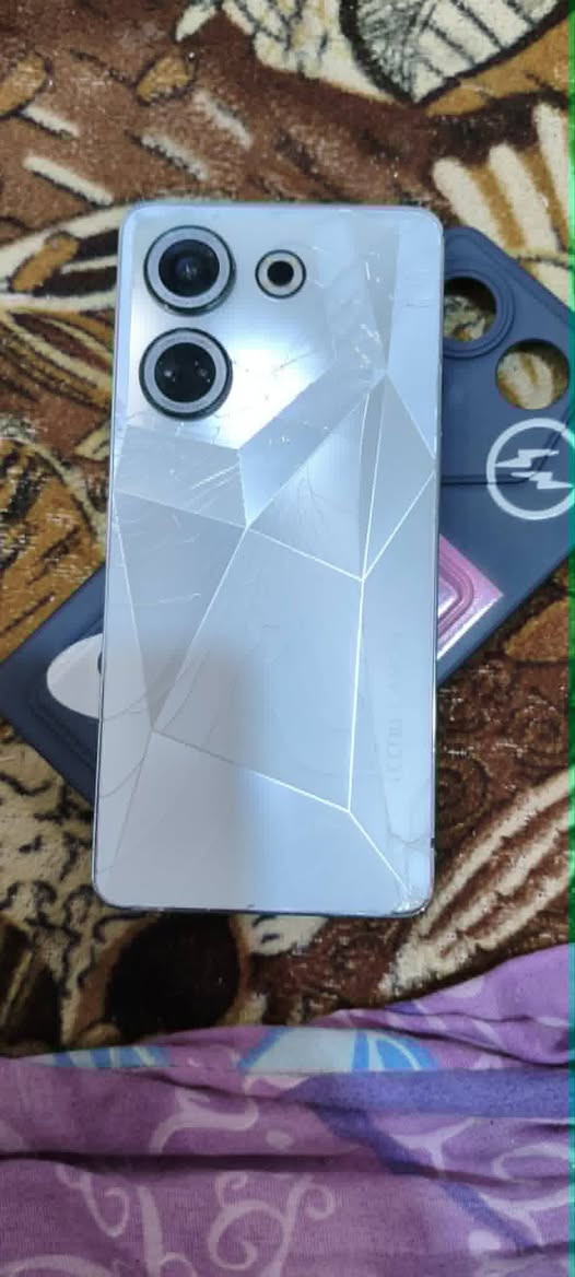 للبيع او المراوس
تكنو كامون 20 برو 4جي 
ذاكرة 256/8 ببجي 60 فريم 
السعر 100 وبي مجال وياه شاحنه فقط 
مكاني كربلاء حي العسكري


**إذا كنت صاحب هذا الإعلان وتريد حذفه لأي سبب، رجاءا أرسل رسالة إلى الدعم الفني**