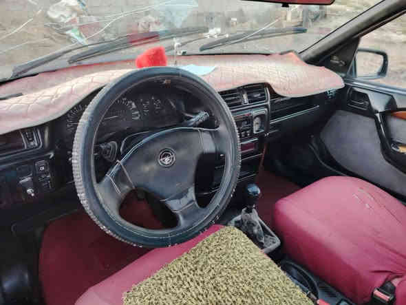 السلام عليكم للبيع اوبل فكترا موديل 92 سيارة بلادة مكفولة من خياس ومن كلشي محرك وراد ياباني قبغ اسود رقم ديالى شرط تحويل سنويةلل30 لايت زنون تخم تاير صدر جديد مبدلة مكاني خانقين رقم الهاتف ***********
السعر 32وبي مجال
