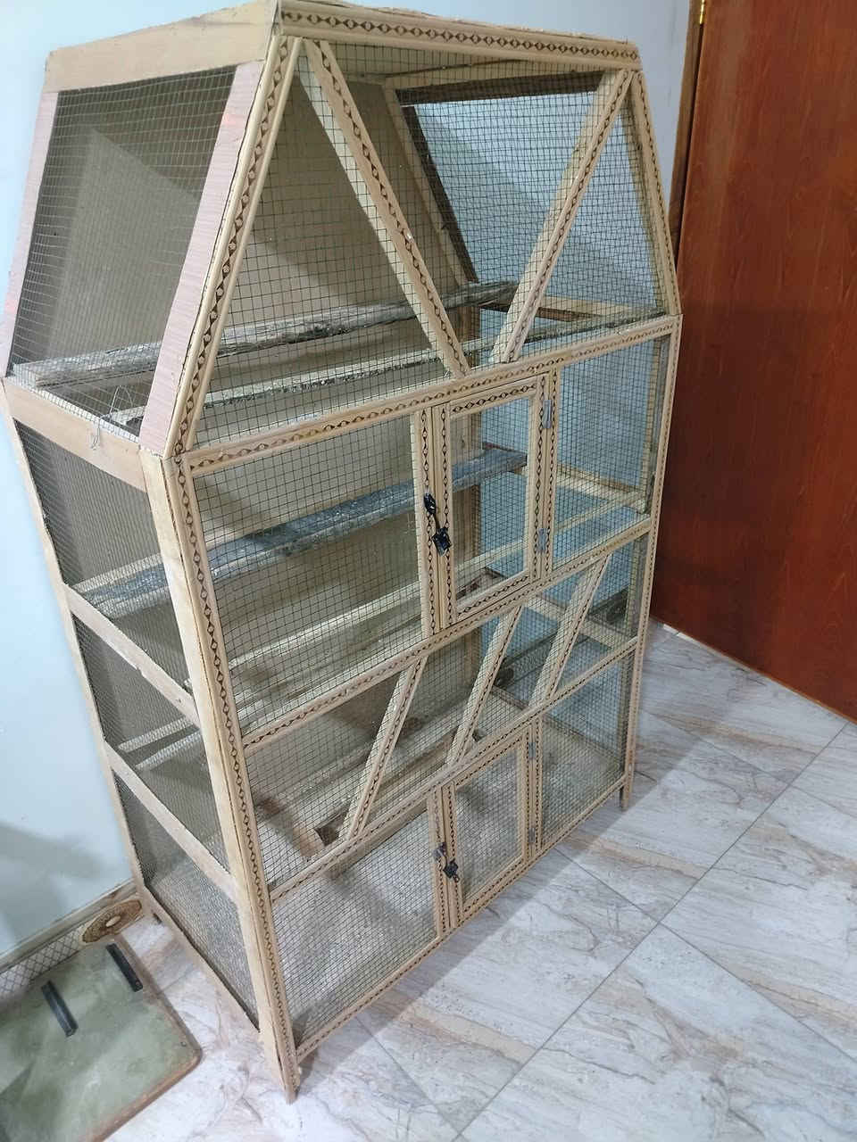 اقفاص كلش نضيفات ثنين بعدهن جدد #لجبير45
والحديد #زغير30 مكاني فلوجه شهداء قرب ابو نسوره ***********              ***********
