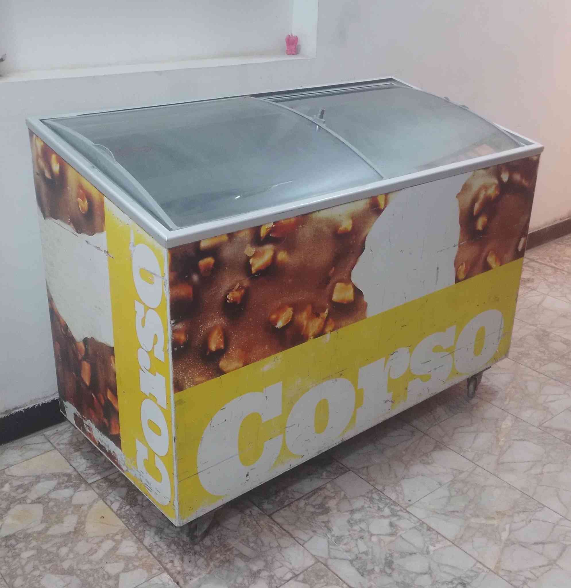 عارضات عمودية ١ وبطحية ١
نظيفات جدآ...
شغالات عل الفحص...
شرط تبريد وتجميد فووول 
بلاديات 
قياس العارضة البطحية ١٣٠
قياس العمودية ١٨٠ × ٦٥
سعرهن اثنينهن ب ٤٥٠
بغداد الشعب ***********
الشراي يتصل واتساب او رصيد...
((اتصال فقط))....لايوجد توصيل
