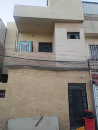 الحي العربي • بيت جاهز للسكن • ٣٠م واجهة ٥م