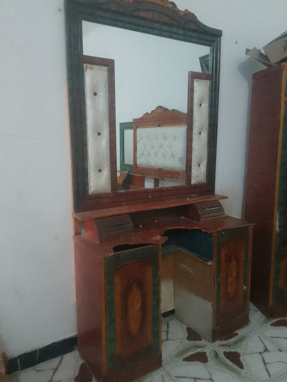 غرفه كامله بس لميز مامشدود بيهه اضرار للبيع وجربايه نفر هيه ودوشك مالتهه ودوشك جربايه نفرين للبيع سعر خاص


**إذا كنت صاحب هذا الإعلان وتريد حذفه لأي سبب، رجاءا أرسل رسالة إلى الدعم الفني**