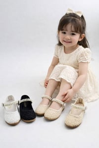 حذاء بناتي • ٢٥-٣٦ • الچري هيت