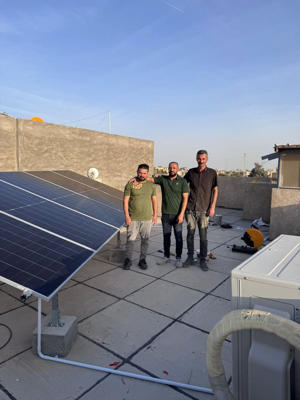 � تريد شغل مرتب ومضمون؟
إنفيرتر قوي 🔌
بطارية تخزن عدل 🔋
هيكل متين يتحمّل السنين ☀️

تعال لـ مكتب الطاقة المستدامة
وخذ منظومة 15 أمبير جاهزة تريحك من التعب ⚡

🔹 وكيل شيشن تكنولوجي
🔹 وكيل هواوي
🔹 وكيل لونجي

📍 كوت – الخاچية – شارع 40
📞 *********** | ***********

شغل أصول… ونتيجة تفتخر بي
