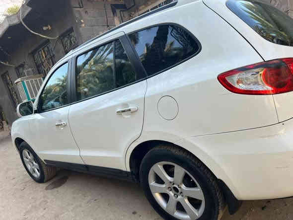 سلام عليكم سنتافي{ ادوات ادوات }  متومة طبق الاصل سنويه ولوحات وهزه انكليزي السياره بدون كصه محرك المرغوب 6سلندر 2700 فور ويل فول مواصفات فتحه اشاير بل مري سايد بريك رجل  السياره جديده ونضيفه تبريد شغال مستعجل على البيع السعر 56 وبيهه مجال بسيط للاستفسار ***********
