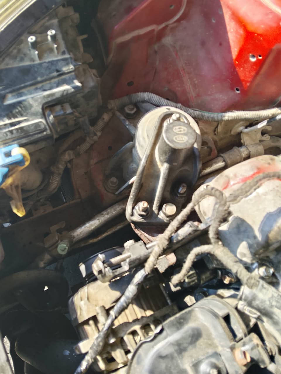 اكسنت مضلع جنطه نينوى رقم جديد ومميز شرط التحويل السنوية الي2030المحىرك مال كصه السياره  كلش حلوه هيه وغرامات صفر والباقي كدم العين***********او***********
