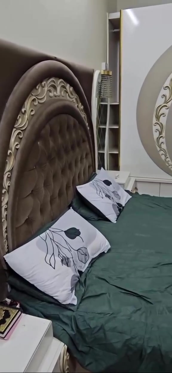غرفه تركيه 8قطع كلش نضيفه البصره دور الصحه سعره 450
