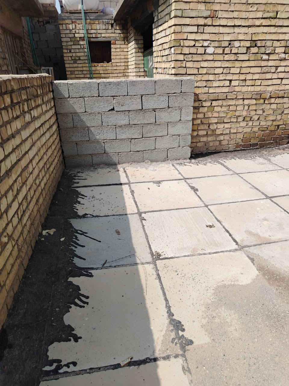 بيت للبيع بغداد الزعفرانيه شارع الكهرباء 150 متر زراعي  *********** اتصال واتساب
