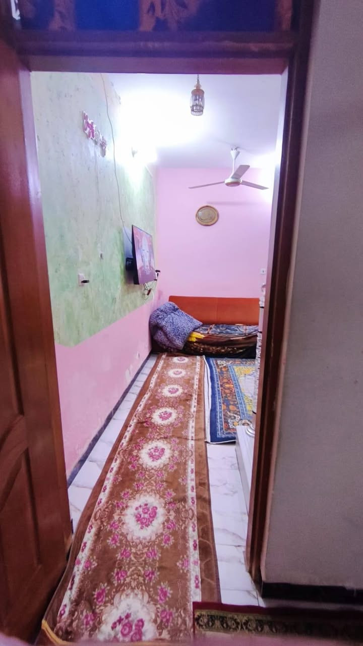 بيع مستعجل 
بيت بناء حديث للبيع السعر 47 مليون بالبكرلي الثانية قرب محطة الغاز تبليط ومجاري موقع ممتاز جدا المساحه 75 عالي عن الشارع يحتوي على غرفة نوم كبيره وهول ومطبخ وصحيات سند 25 طابو زراعي تحويل مباشر باسم المشتري للاستفسار ***********
