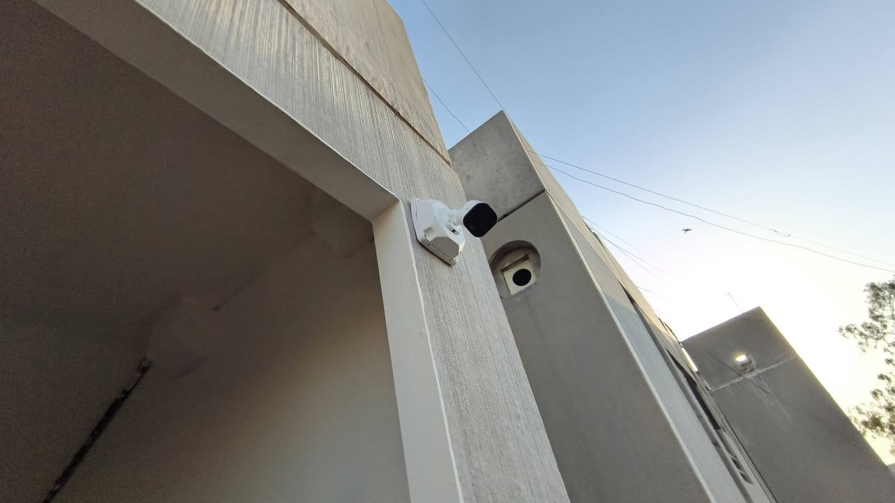 همام نصب كامرات حي صدام شغلي درجه أول فنان رقم الواتساب تراسلني ***********

