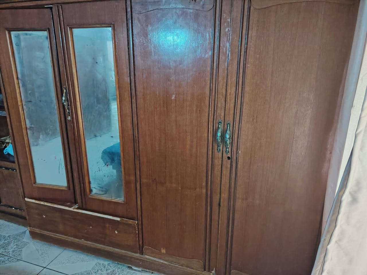 كنتور نضافته نص ونص سعره  25الف بنكا سعره 15الف  كيزر شغال كلشي مابي سعره  20الف


**إذا كنت صاحب هذا الإعلان وتريد حذفه لأي سبب، رجاءا أرسل رسالة إلى الدعم الفني**