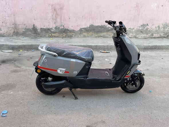 السلام عليكم دراجة شحن 2025 
6 بطاريات جدد 
نضام بارك 
نضام R
منفذ شحن يوسبي 
قفل ستيرن 
دبل اشاره 
السعر 600 وبيها مجال 
العنوان بغداد بلديات 
الرقم ***********
