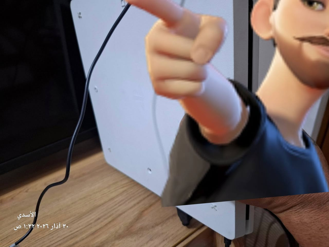 سلام عليكم 
بلي 4 سلم اونلاين نص تيره جديد لوك بمعنا الكلمة نظام 13.50 وياه يده بيضه اصلية و قرص فيفا 21 و اله الحرب سعره 250 مكاني الحلة ***********
