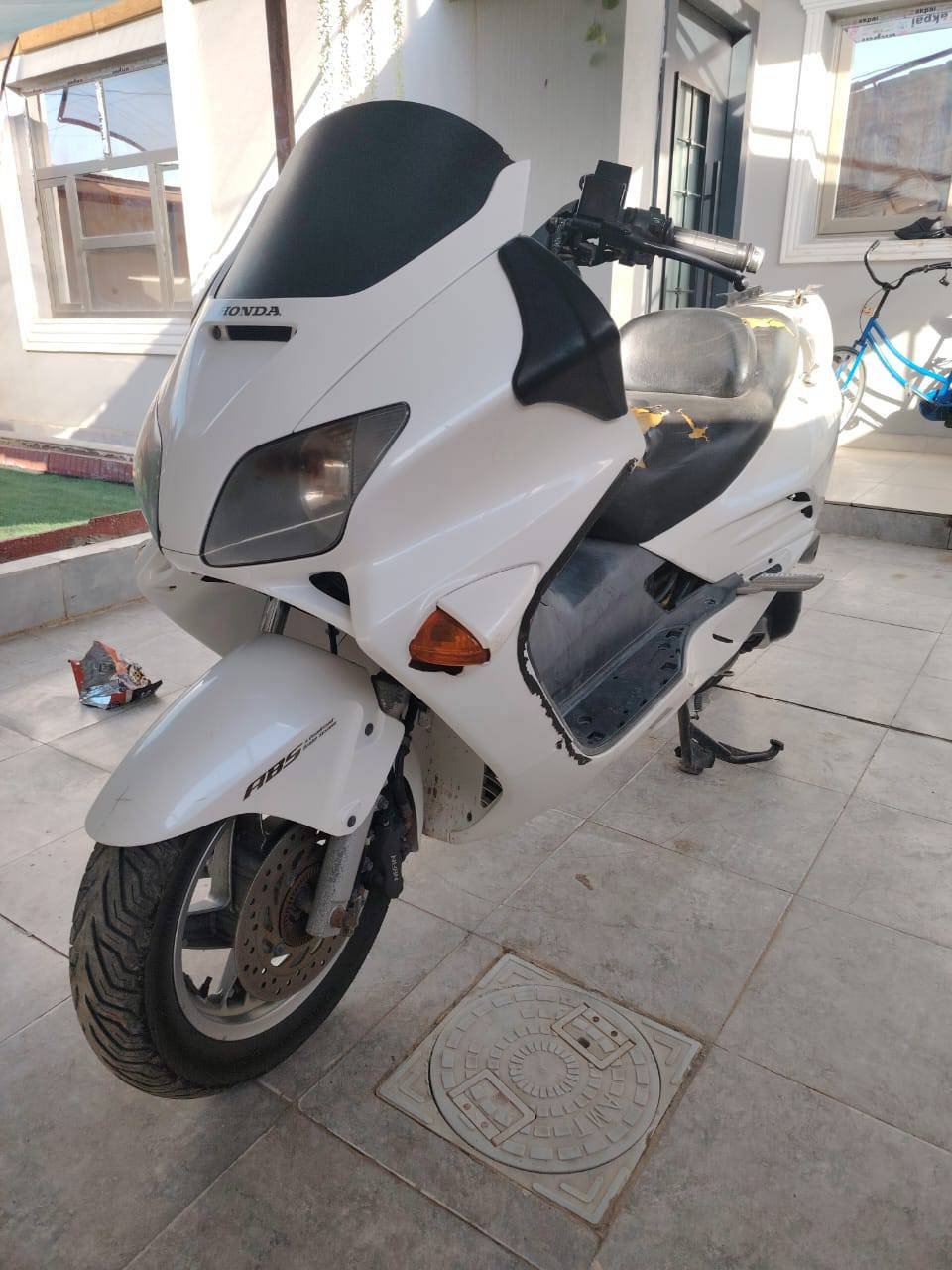 سلام عليكم دراجه فورزه 06 للبيع كامله مابيها نقص تايرات جديده مكينه تجفيت عام كابريتر فيتبم راديتر كله جديد السعر 550 مكاني سماوه حي العسكري لل استفسار *********** واتساب واتصال
