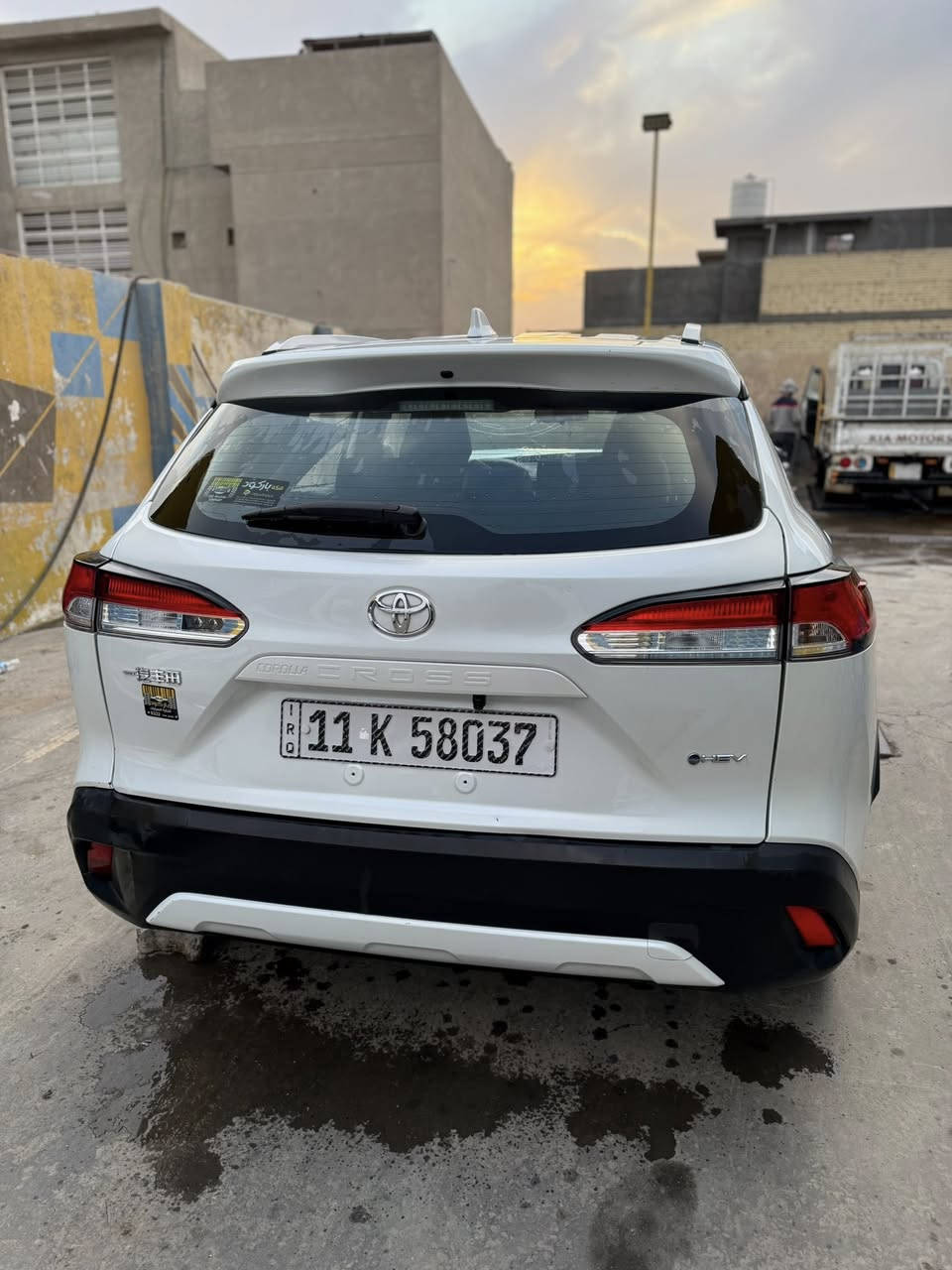 السلام عليكم 
للبيع كورلاه كروز 2025 رقم بغداد فول مواصفات بصمه شاشه فتحه سقف جلد احمر كشنات كهرباء كأمره فول 1 على 1 ماشيه 9 الف جديده السياره شغاله وتمشي للاستفسار اكثر ***********
