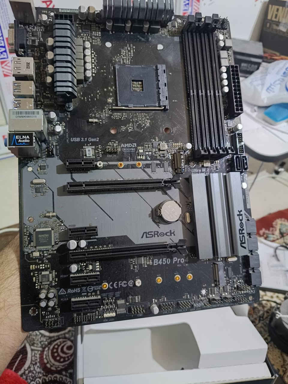 توفرت القطع التالية مستعملة بحالة ممتازة للبيع
للبيع قطع حاسبة مستعملة بحالة ممتازة

RAM: 16GB DDR4 3000MHz -------- 110الف

CPU ryzen 5 2600 --------- 45الف

asrock b450 pro4 ATX --------120الف


**إذا كنت صاحب هذا الإعلان وتريد حذفه لأي سبب، رجاءا أرسل رسالة إلى الدعم الفني**