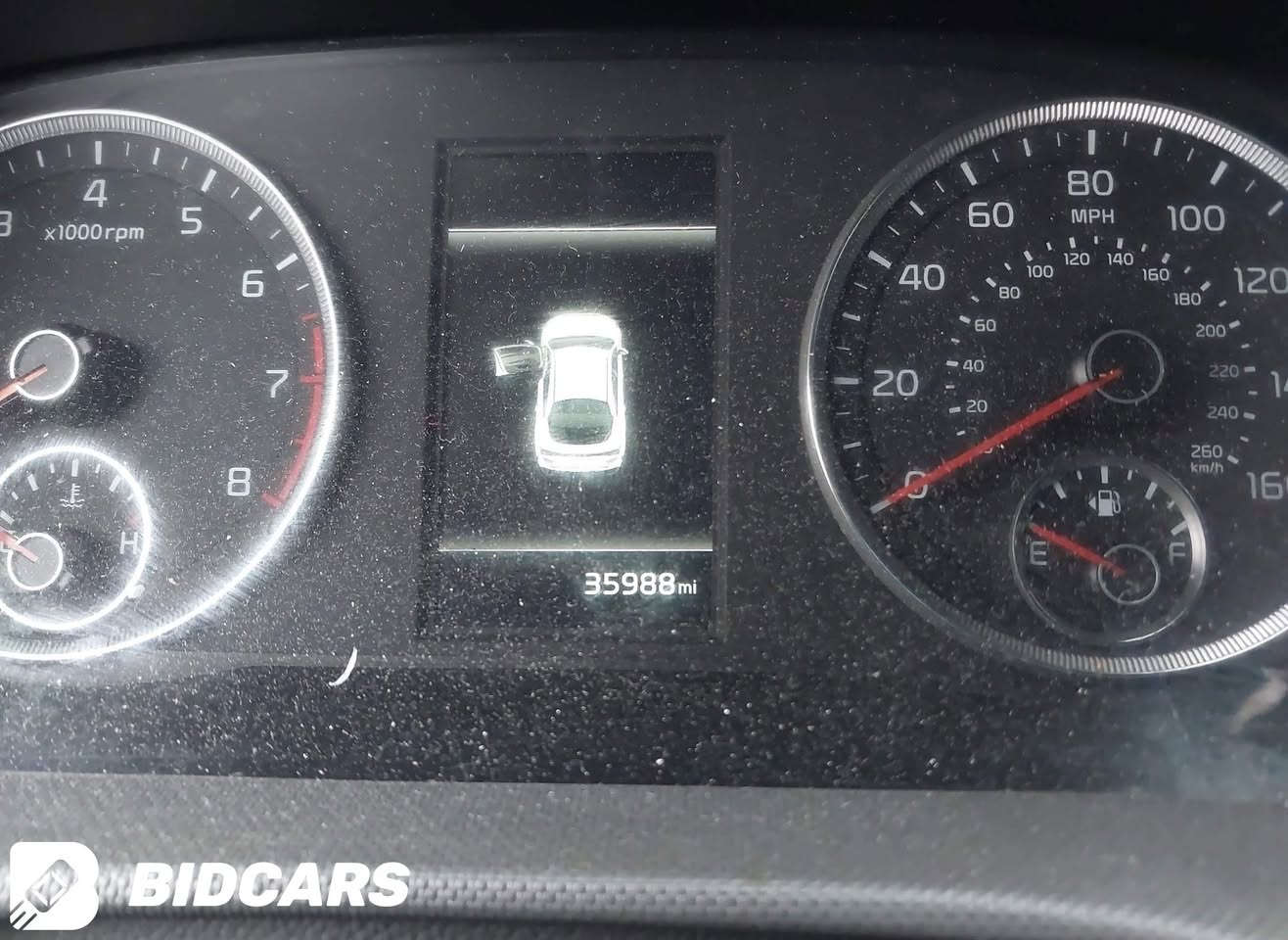 سلام عليكم k5 للبيع موديل 2022
سياره gt line وارد امريكي حادث مثل ما نوضح بلصور فقط بنيد شويه بي صبغ وكله بلادي حته راديترات وداعميه نفسها مالتها سياره فول ما عده بانوراما رقم شمالي بسمي سعر المطلوب 190 وبي مجال للاتصال ***********
