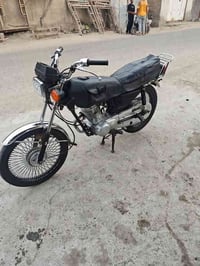 ‏للبيع أول شي أدوات  ‏السعر 550 ￼07781353106￼