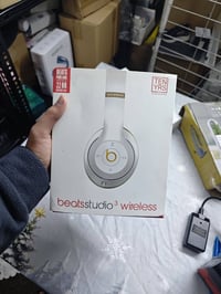 هدية • سماعة بلوتوث • اول منشور گروب