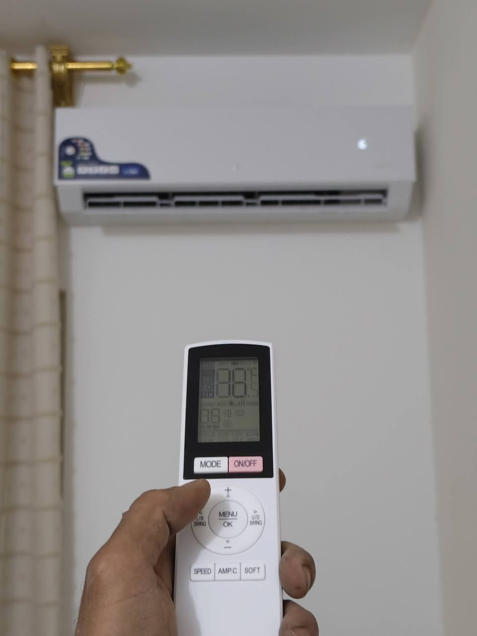 خدمات أسامة الفني
للتبريد ❄️❄️

نصب وفتح- وصيانة -و تنظيف السبالت 
ورشه متنقلة سبالت صيانة عامة وشحن الغاز مع الفاكيوم و️فتح وشد 
***********
***********
