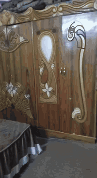 غرفه نوم للبيع السعر ٣٥٠ وبيه مجال مكان بابل جبله ***********
