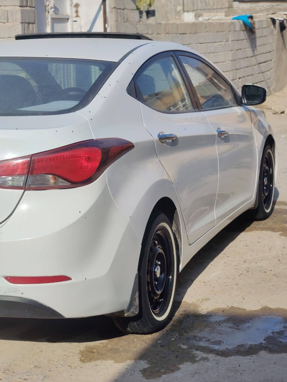 سلام عليكم النترا للبيع مديل 2016 فول عدا البصمه رقم نجف بسمي مكينه ١٨٠٠ مكفوله كير وحداديه وتبريد مكفولات السياره كفاله عامه فقط بارد بسيط مكان السياره كوفه ام عباسيات السعر ١٣٠ وبيه مجال قليل للاستفسار ***********
