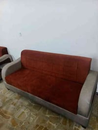 تخم نظيف بي ضرر بسيط موضح بلصور المكان البياع حي التراث قرب تقاطع الرب...